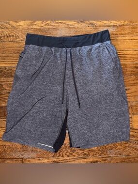 Lululemon Men’s T.H.E Lined Shorts Size Medium 9”